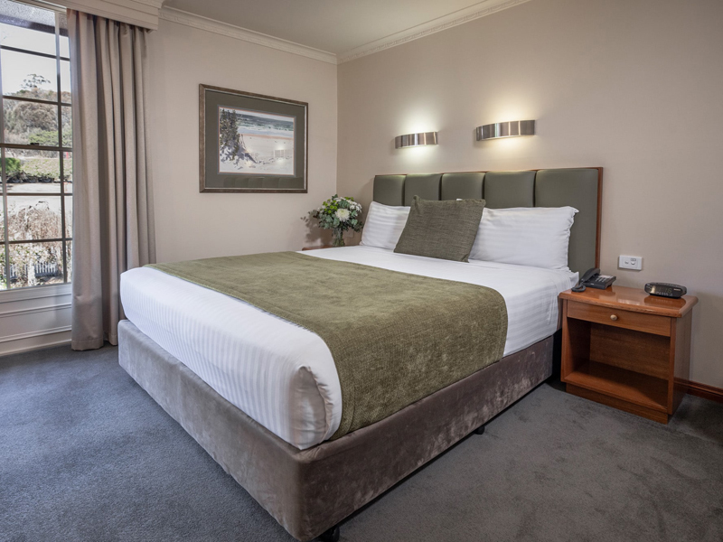 Deluxe-King-May24-03